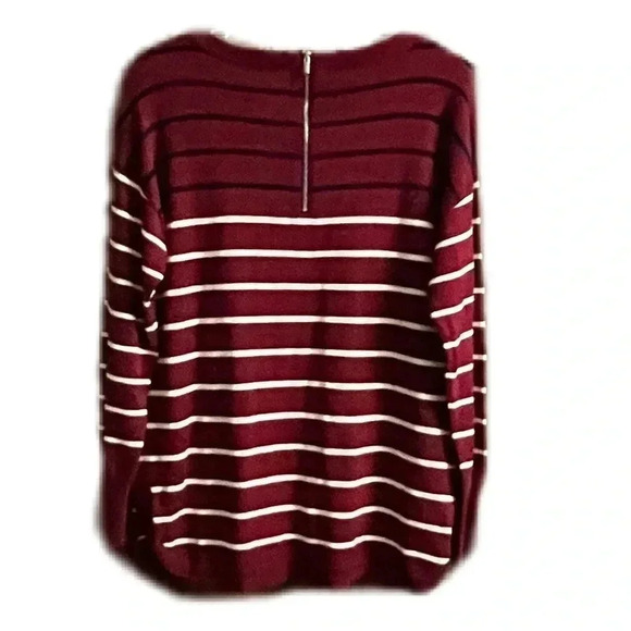 Crown & Ivy sweater size medium - Picture 2 of 4